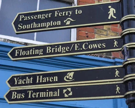 Southampton-Signs Southampton Streets Signposts