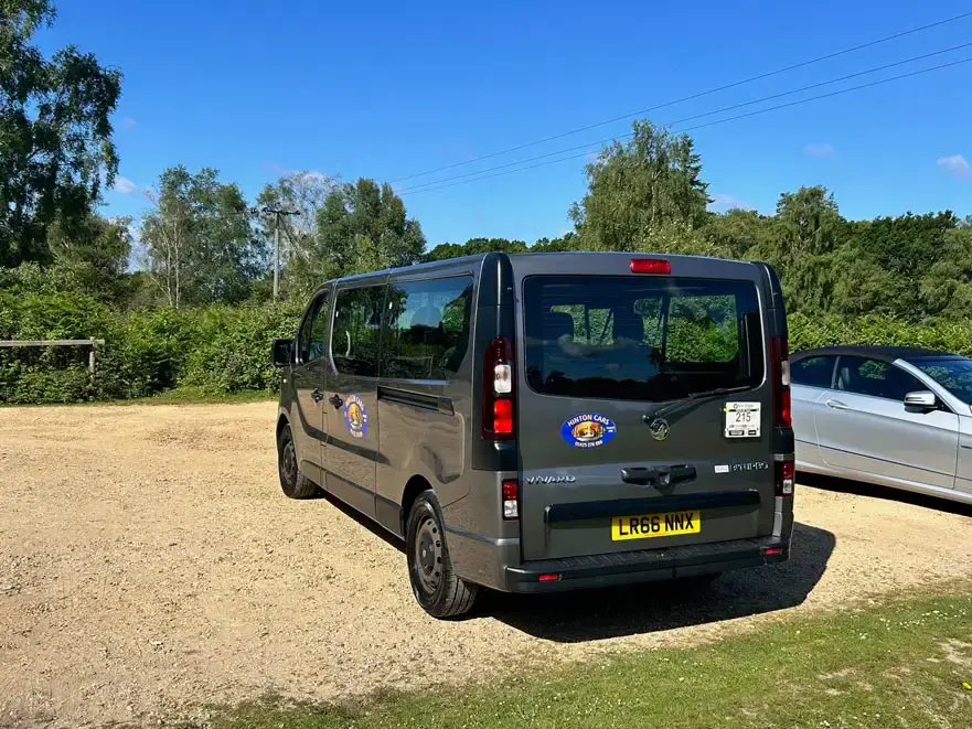 Vauxhall Vivaro Mini Bus Backend